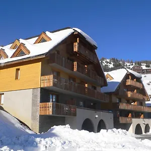 chalets-de-praroustan.fr-provencehotel.com/