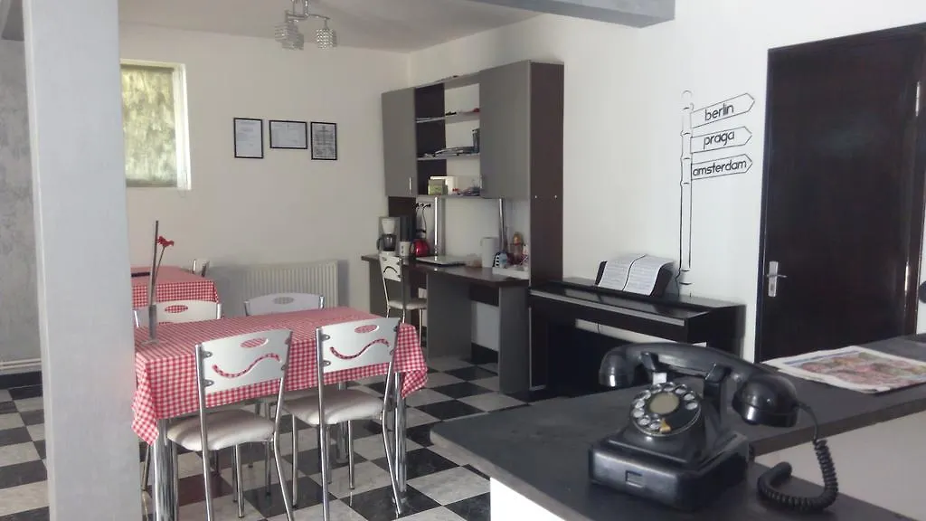 Πανσιόν B&B Duo Caffe Βουκουρέστι