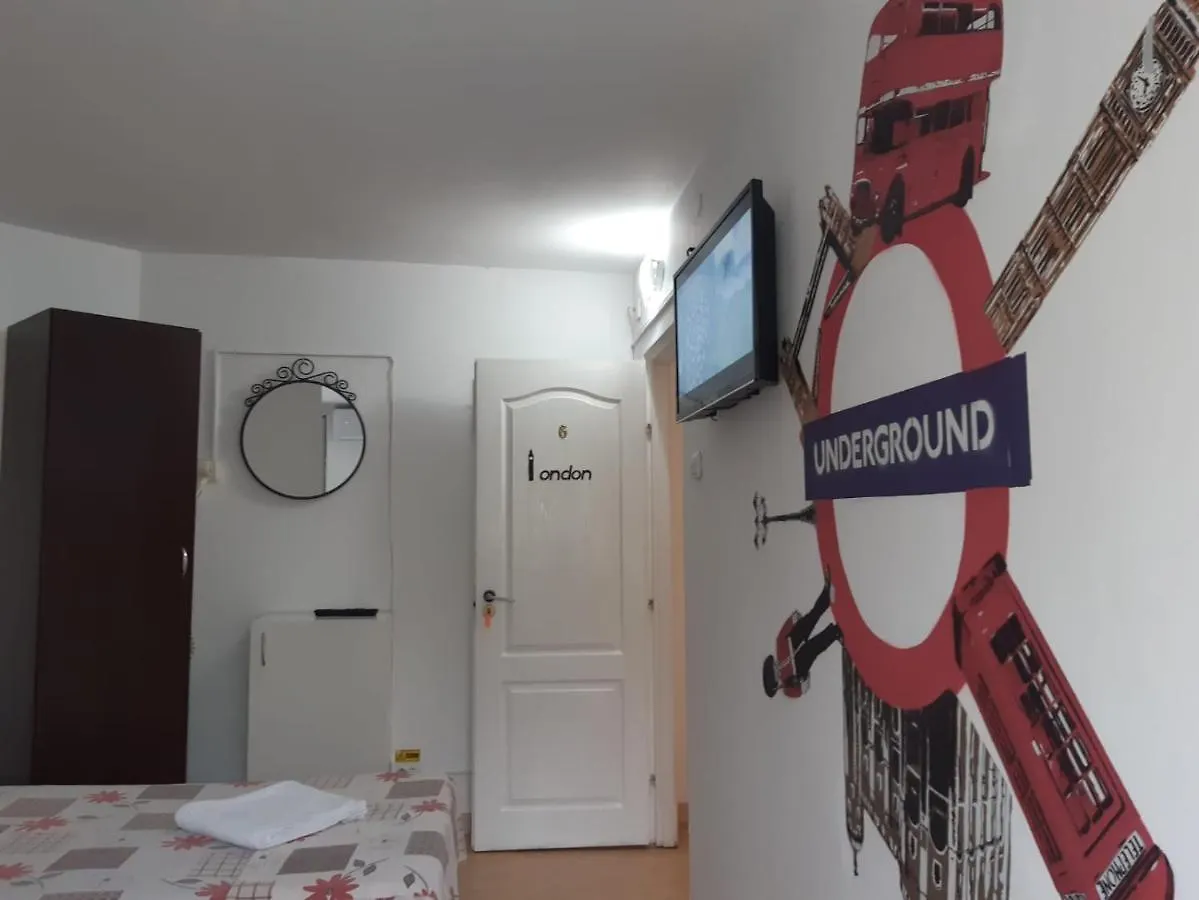 ** Konukevi B&B Duo Caffe Bükreş Romanya